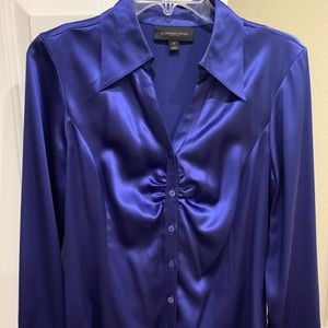Nordstrom Classiques Entier satin blouse. M.